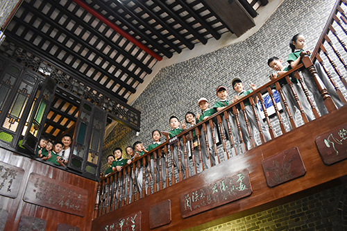 ccad85c7-f0d3-4c6f-8212-98f31d31504a.jpg